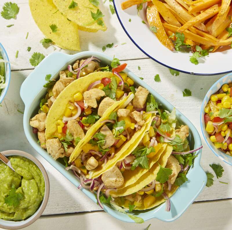 Recette Pour Tacos Au Poulet Salade De Mais Et Frites De Patates Douces Colruyt En Cuisine