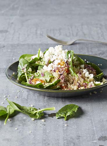 Recept Voor Quinoaslaatje Met Spinazie En Geitenkaas Colruyt Lekker Koken